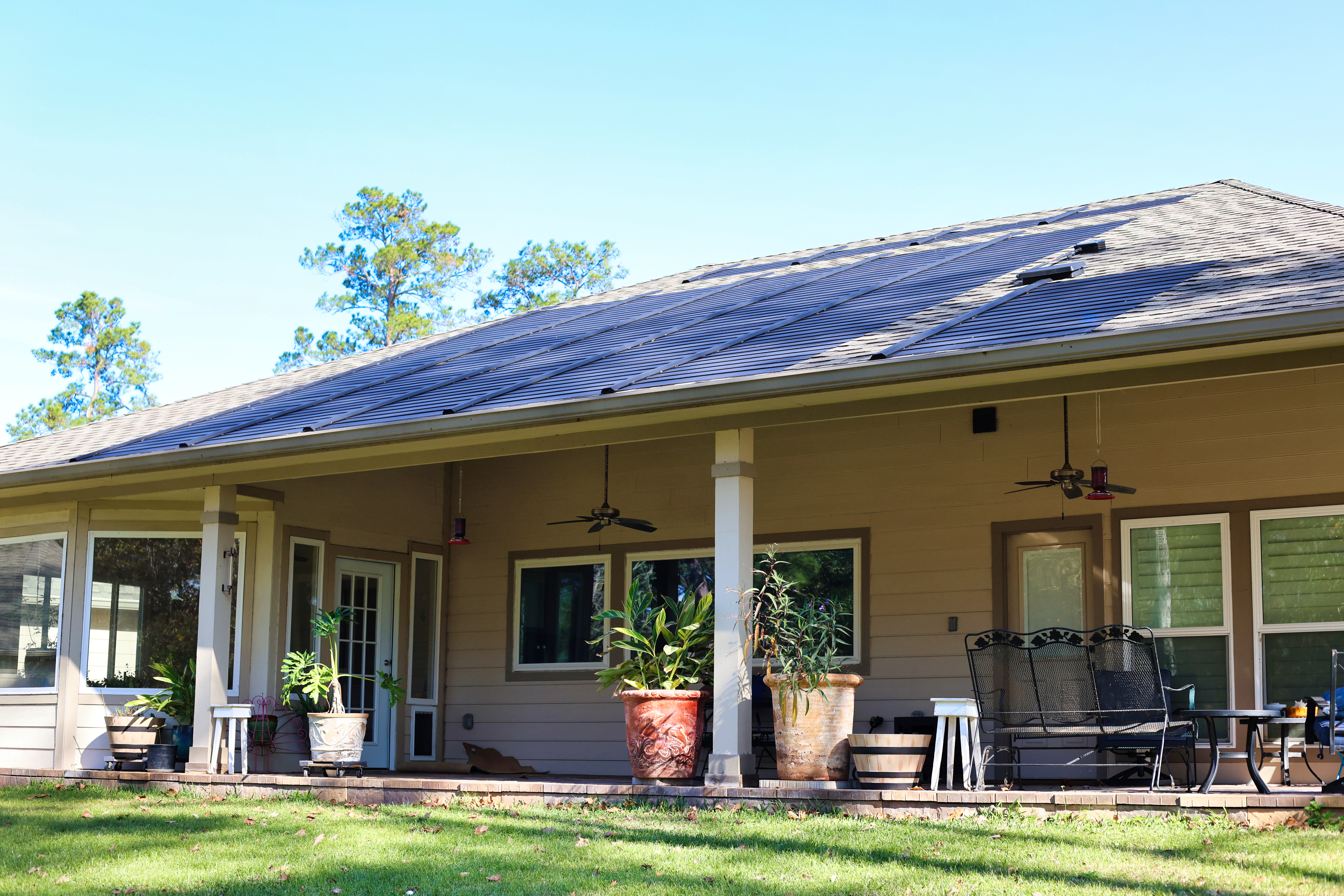 Residential solar being installed by Solstice Solar in Houston, Texas